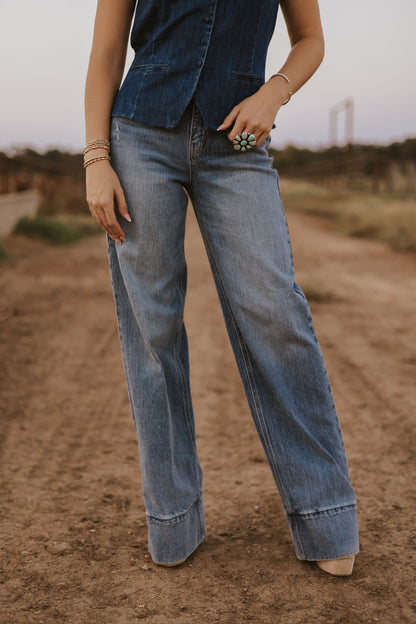 The Cambree Jeans in Medium Wash-7